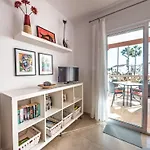 Lejlighed With Pool Near Burriana Beach, Nerja